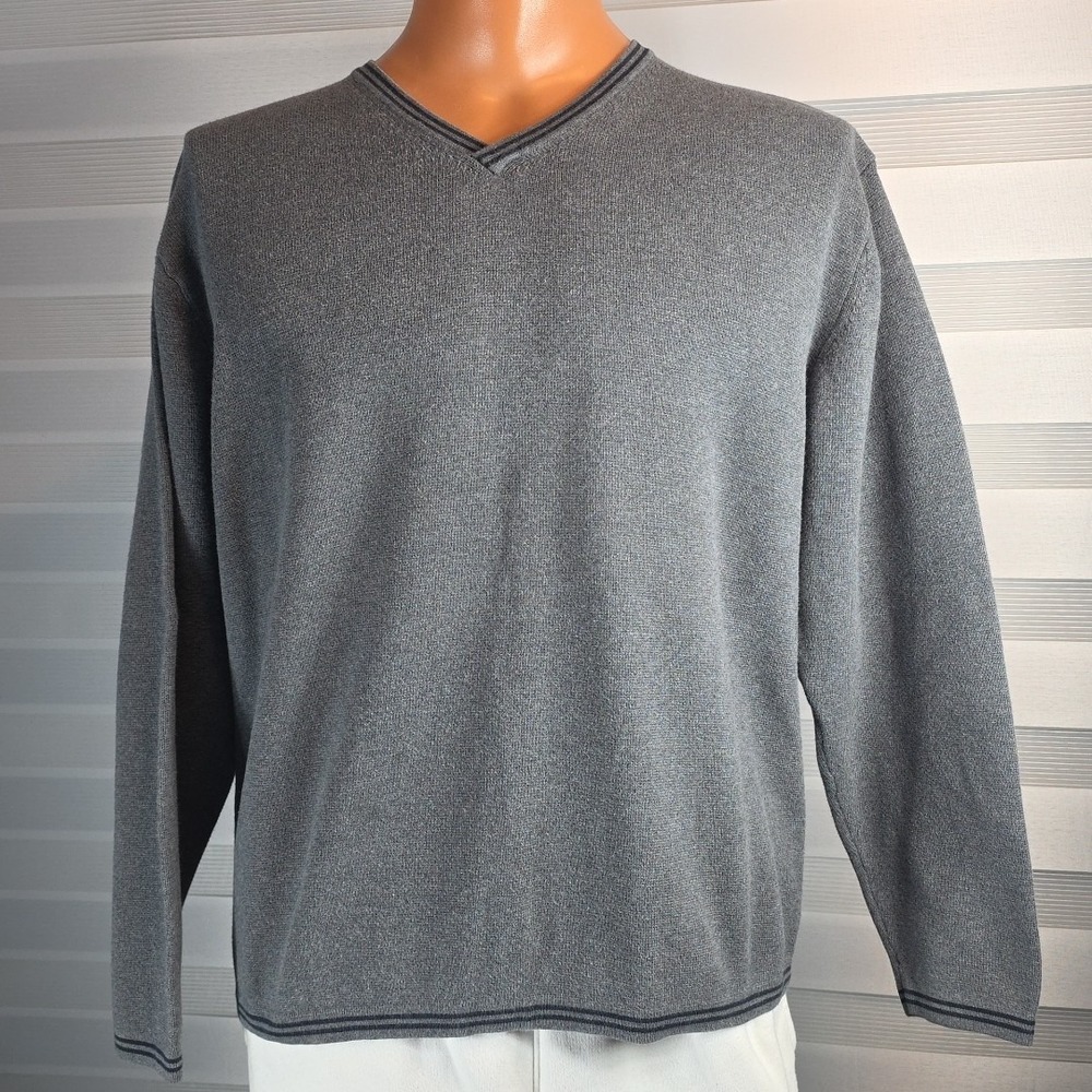 Vintage John Rich and Bros. Woolrich Men's V-Neck Sweater - Size M - 100% Cotton